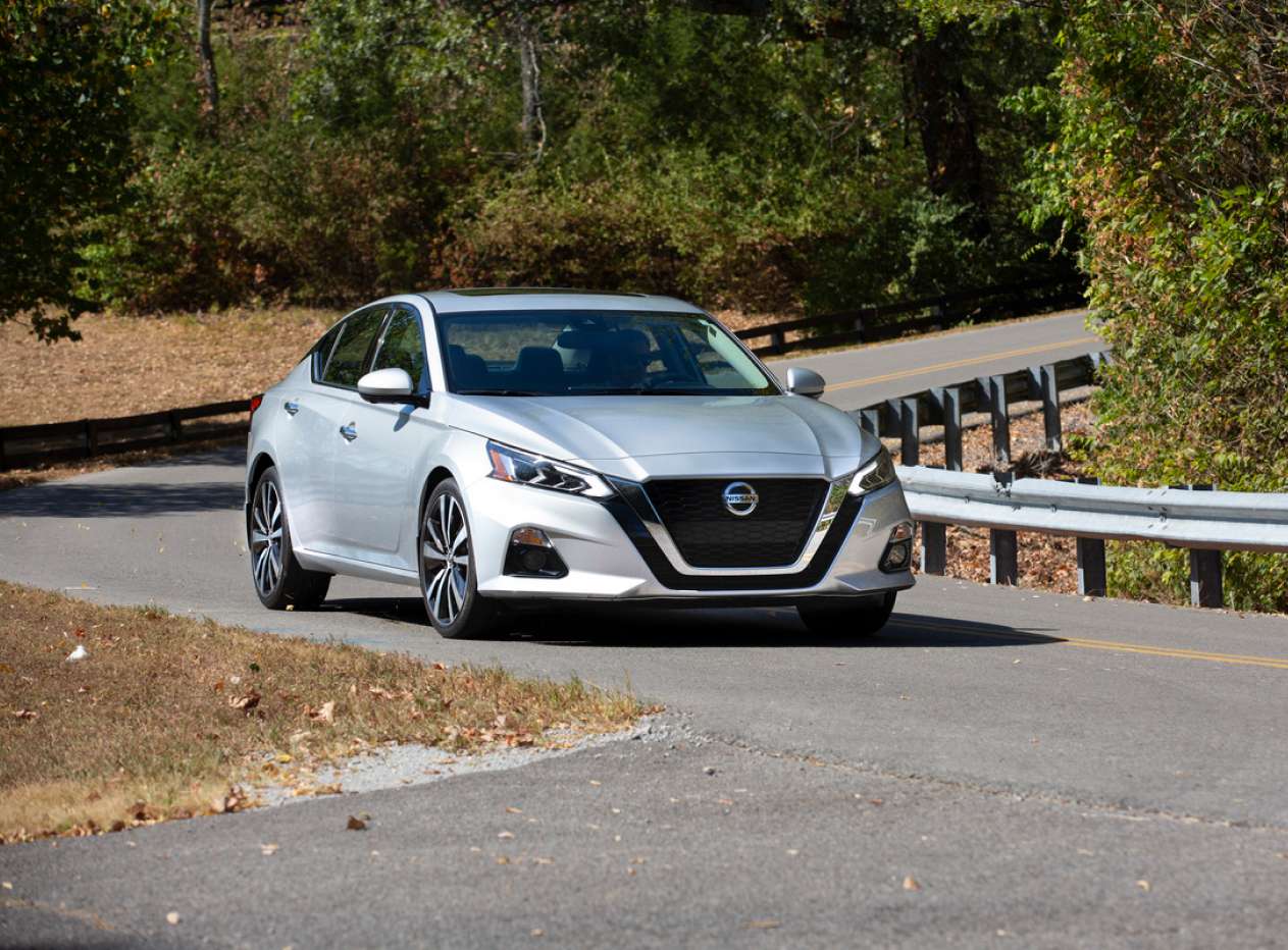 2021 nissan altima