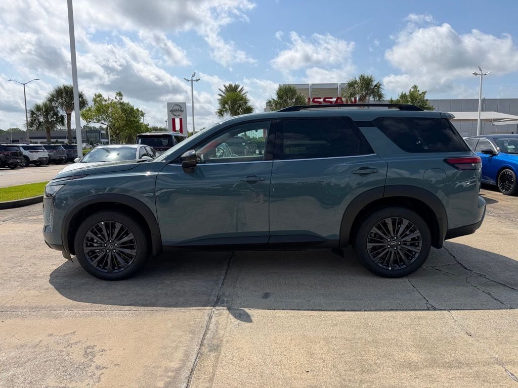 New 2026 Nissan Pathfinder SL SUV