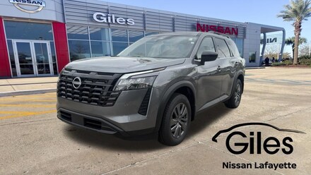 2026 Nissan Pathfinder SV SUV