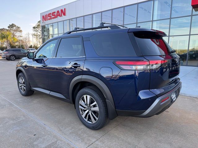 2026 Nissan Pathfinder SL - Photo 3
