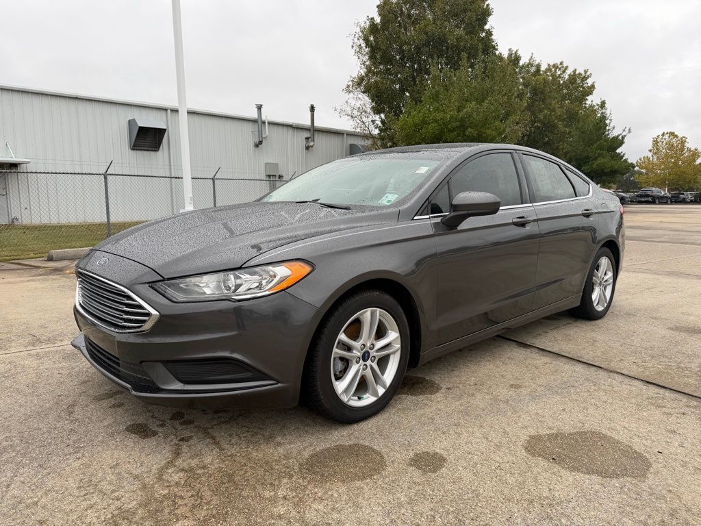 2018 Ford Fusion Hybrid SE's photo