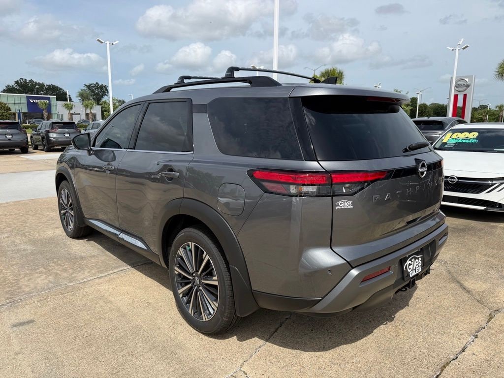 New 2026 Nissan Pathfinder Platinum SUV