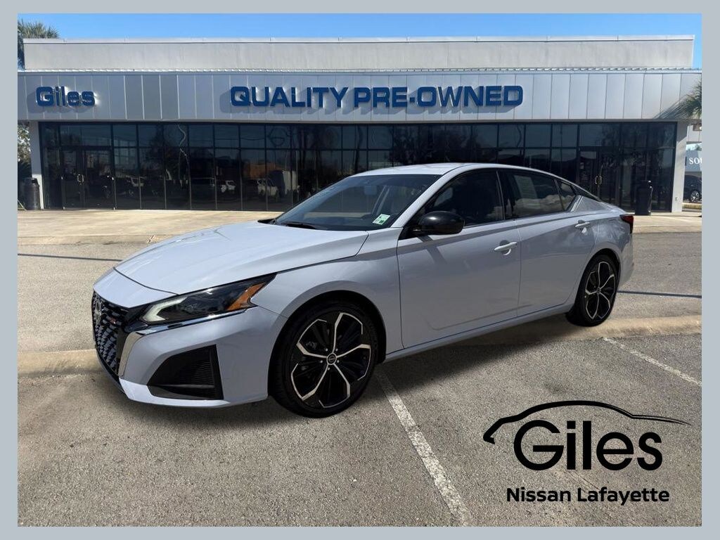 Used 2023 Nissan Altima 2.5 SR Sedan