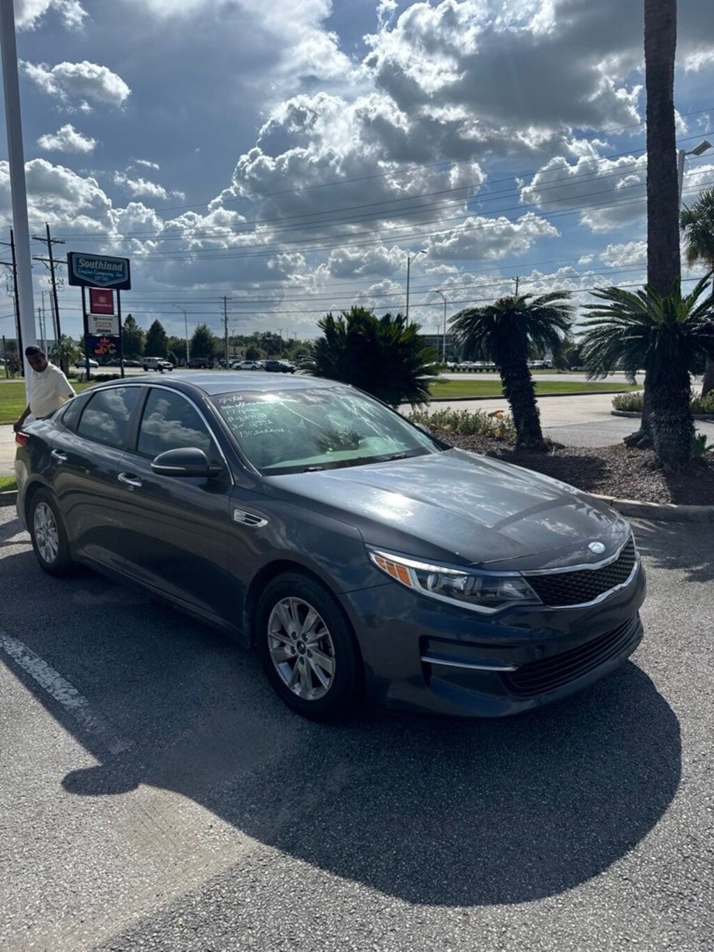 Used 2017 Kia Optima LX Sedan