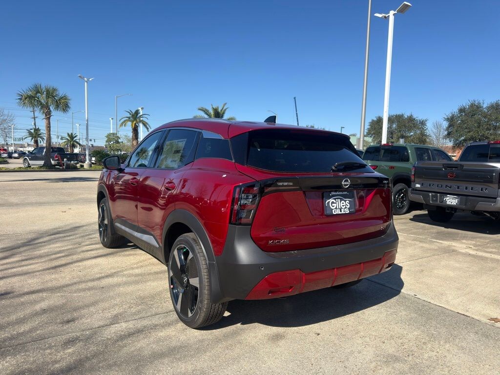 New 2026 Nissan Kicks SR SUV