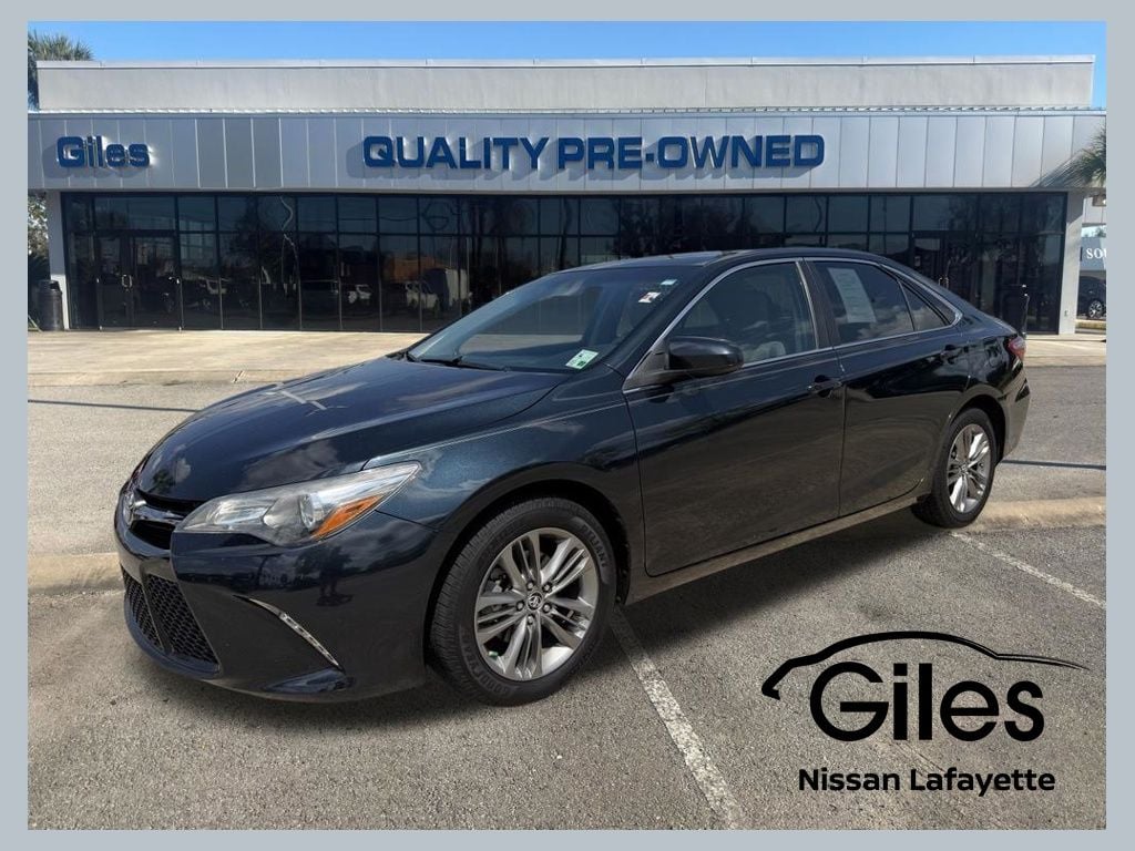2016 Toyota Camry SE