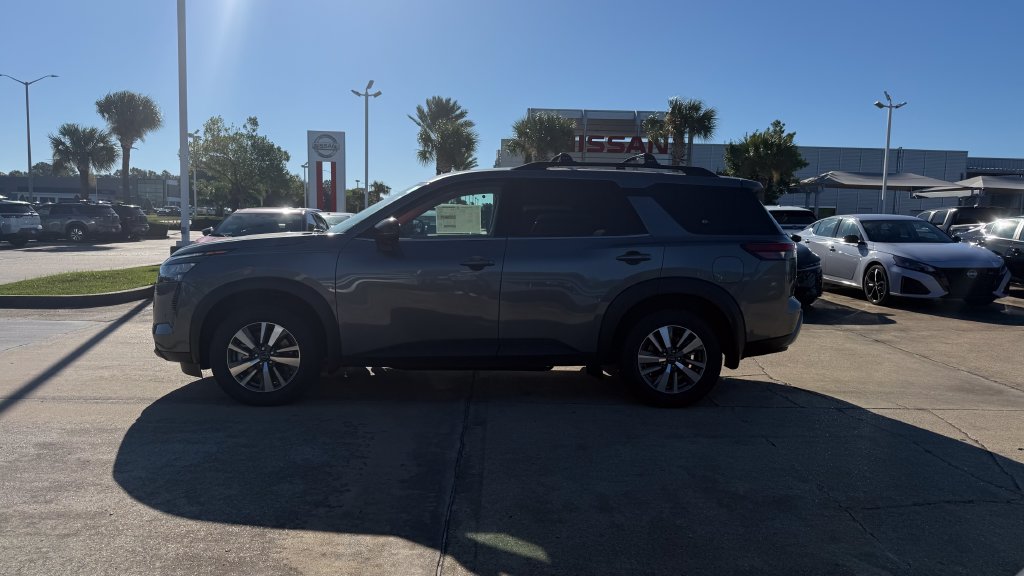 New 2026 Nissan Pathfinder SL SUV