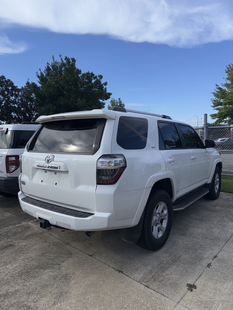 2021 Toyota 4Runner SR5 Premium photo 2