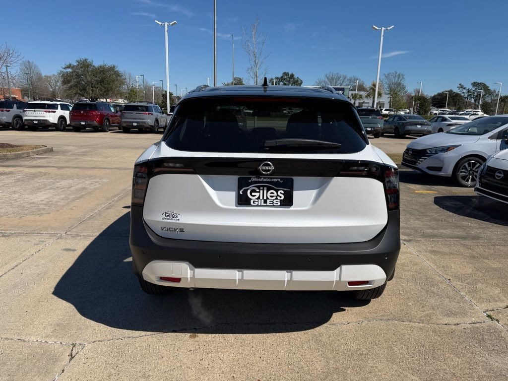 New 2026 Nissan Kicks SV SUV