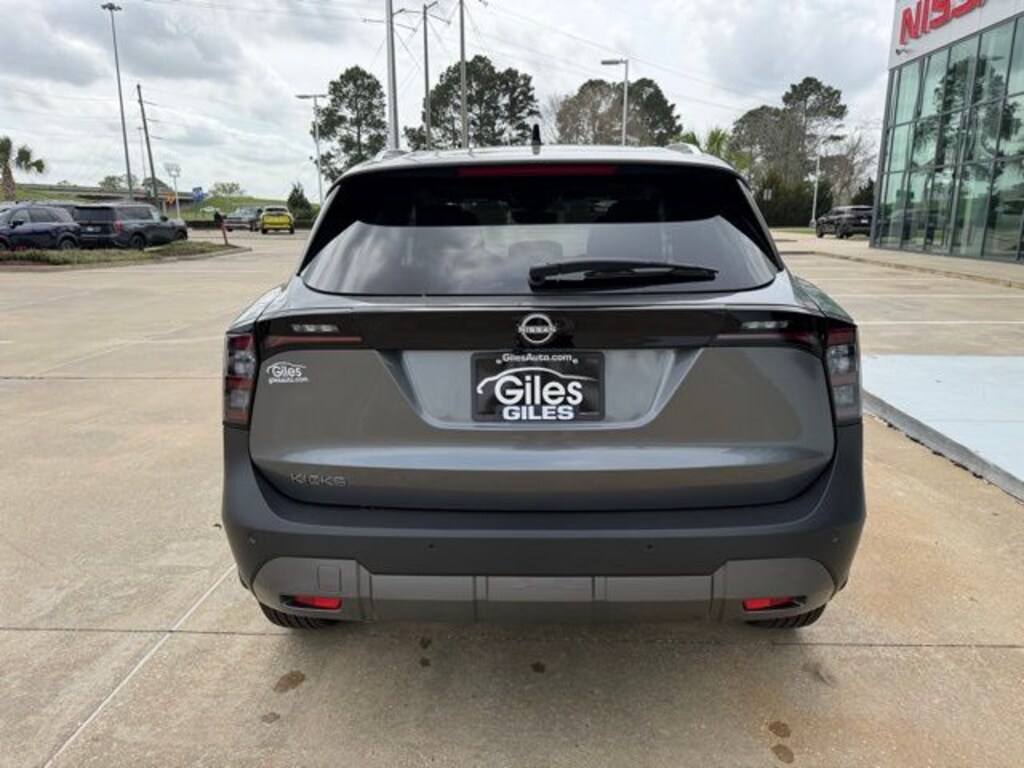 New 2026 Nissan Kicks SV SUV