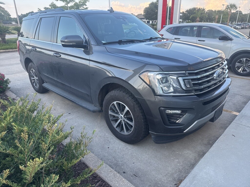 2020 Ford Expedition XLT photo 2