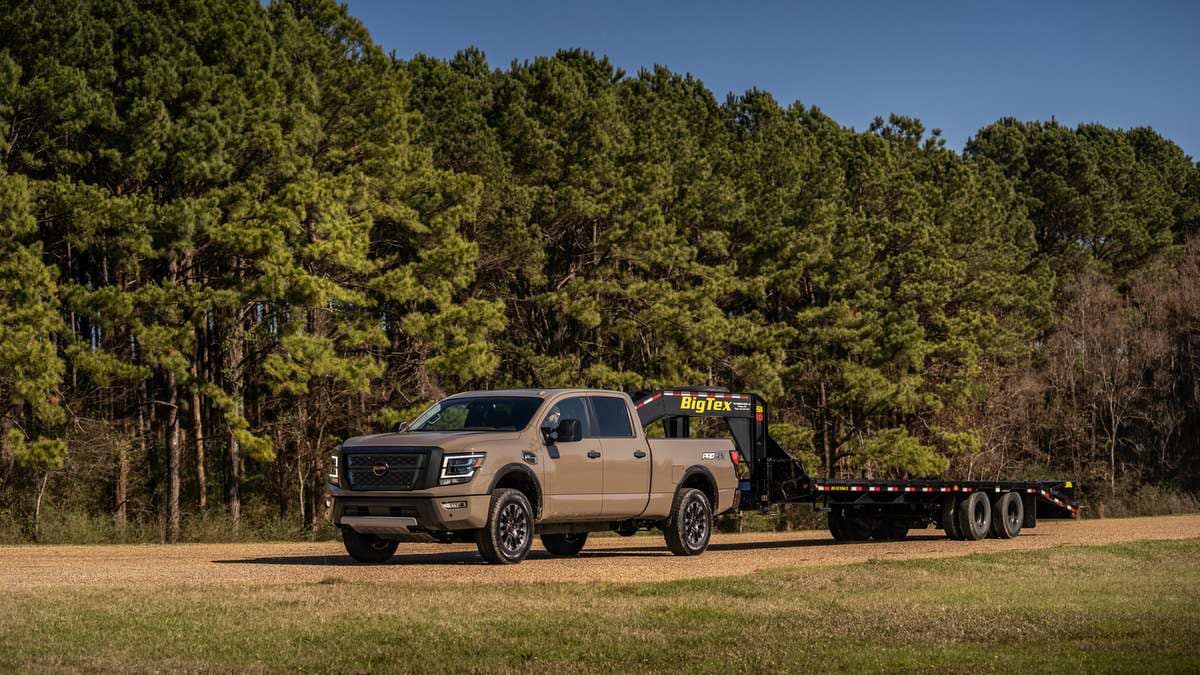 nissan titan and titan XD