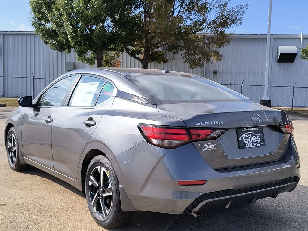 2025 Nissan Sentra SV photo 3