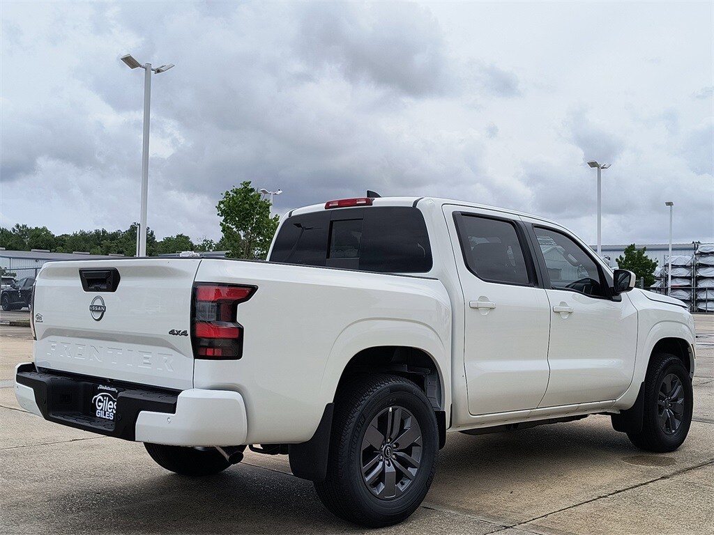 2025 Nissan Frontier SV photo 4