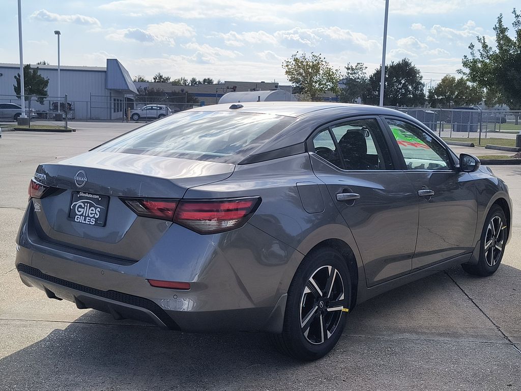 2025 Nissan Sentra SV photo 4