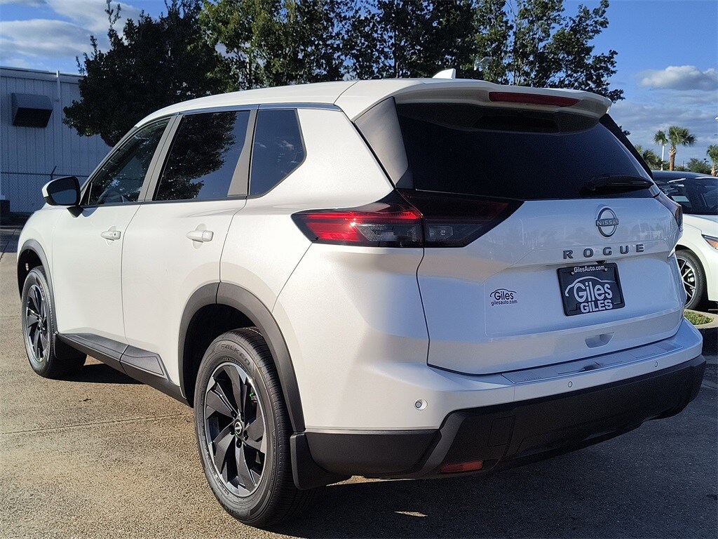 2026 Nissan Rogue SV photo 3