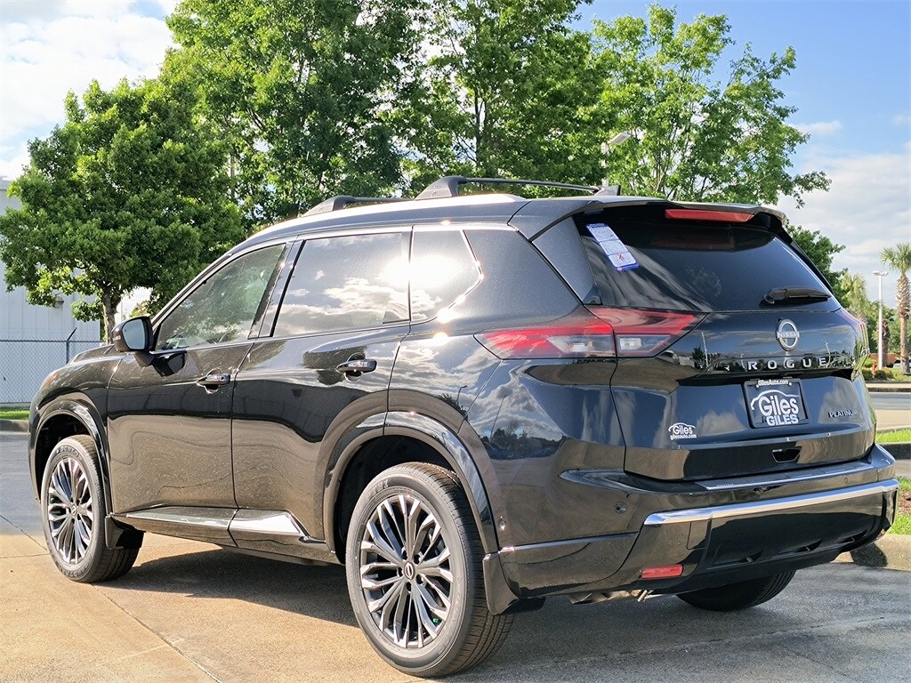 2025 Nissan Rogue Platinum photo 3