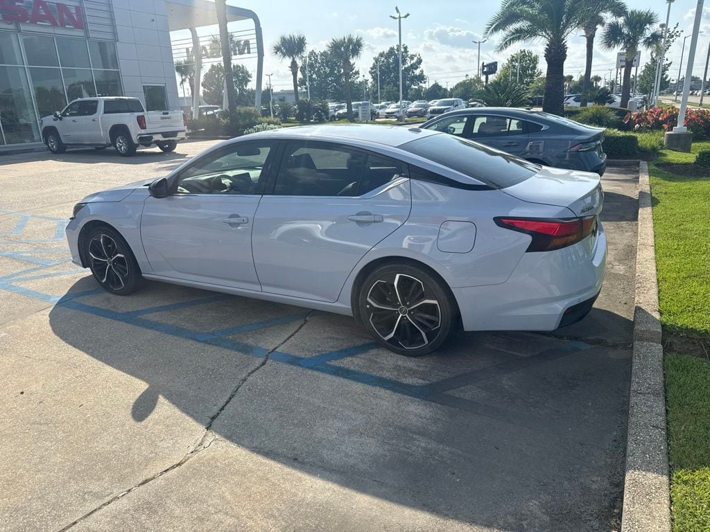 Used 2023 Nissan Altima 2.5 SR Sedan
