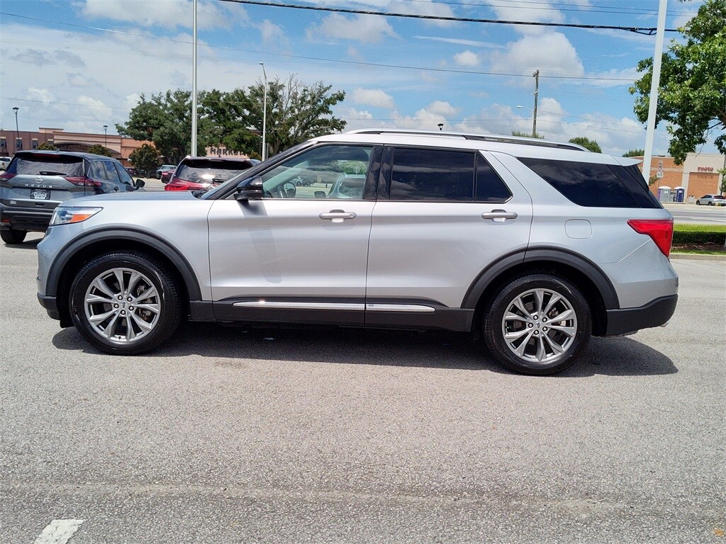 2023 Ford Explorer Limited photo 3