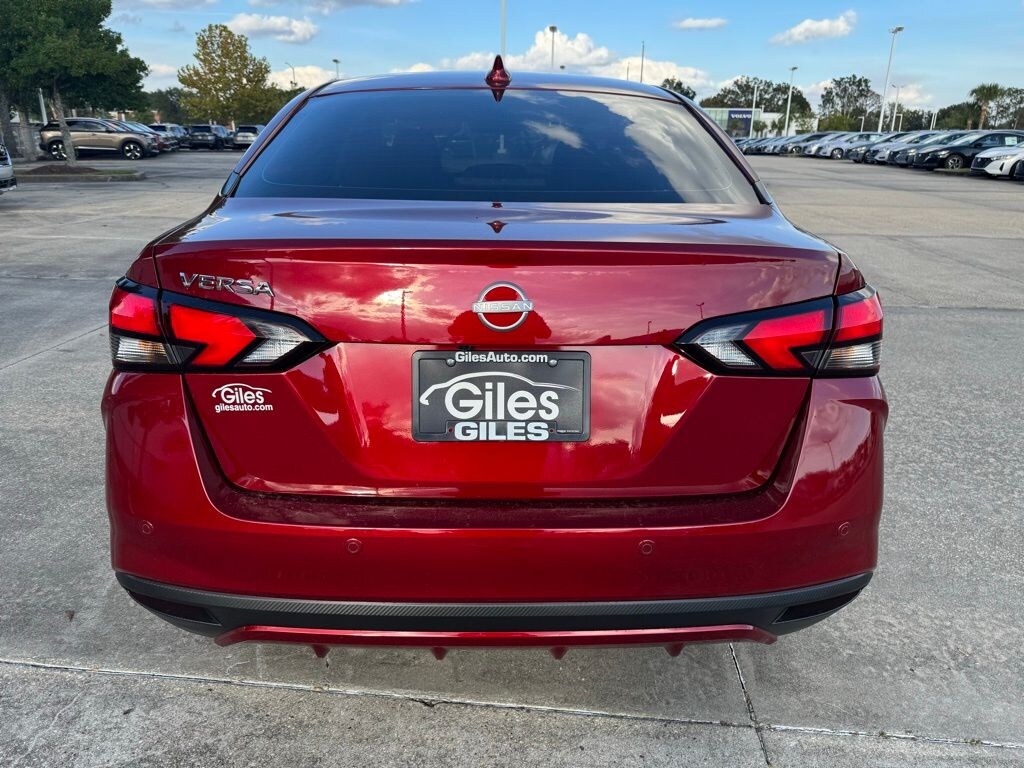 New 2025 Nissan Versa 1.6 SV Sedan