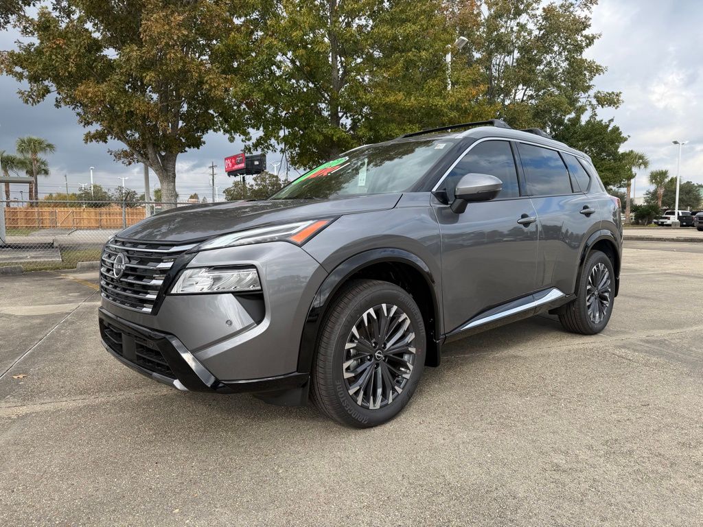 2026 Nissan Rogue Platinum's photo