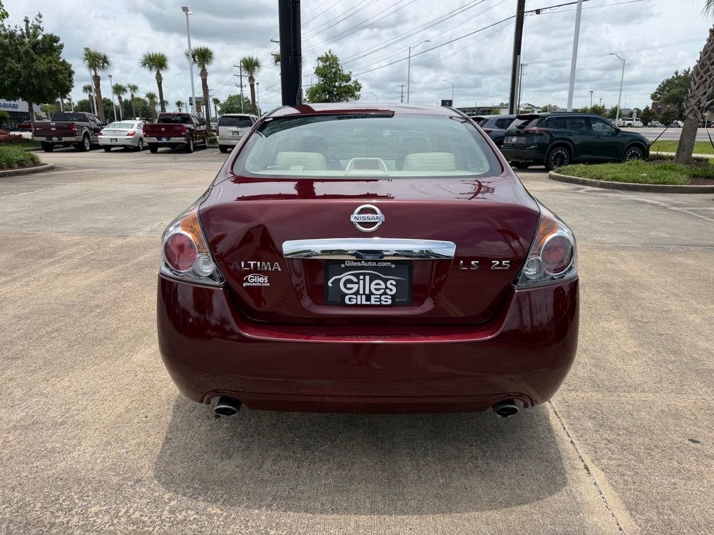 Used 2010 Nissan Altima 2.5 SL Sedan