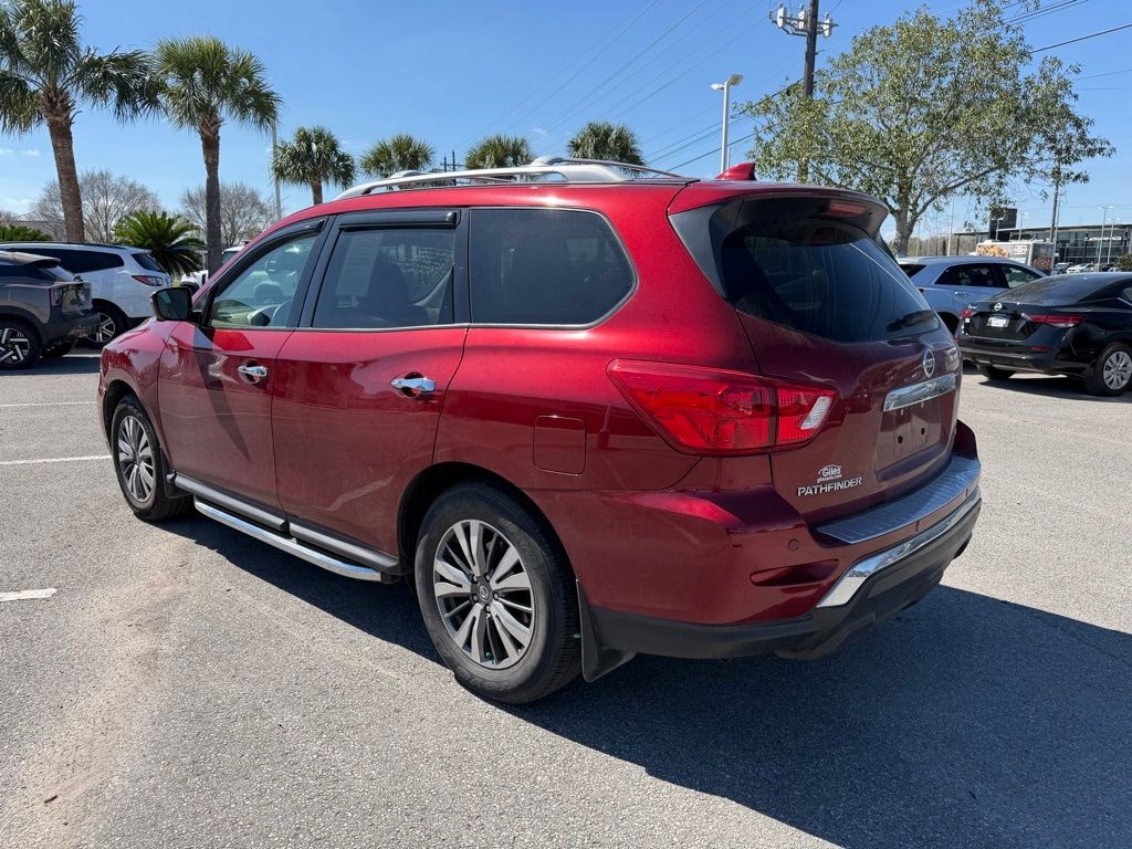Used 2020 Nissan Pathfinder SL SUV