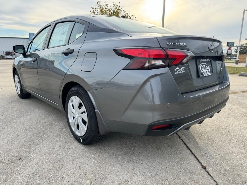 New 2025 Nissan Versa 1.6 S Sedan