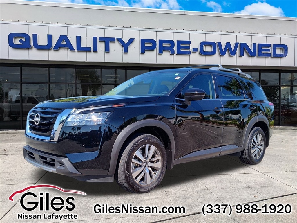 Used 2024 Nissan Pathfinder SL SUV