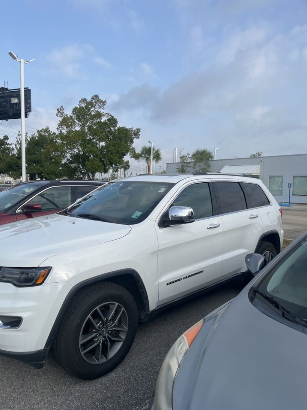 Used 2017 Jeep Grand Cherokee Limited SUV