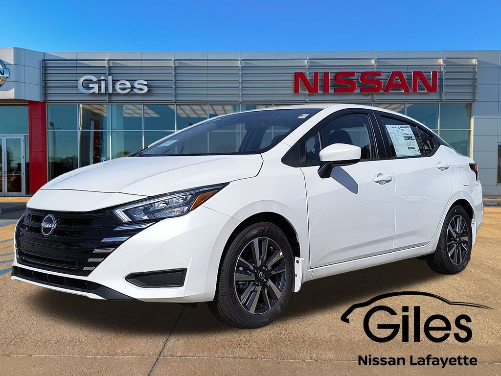 2025 Nissan Versa SV's photo