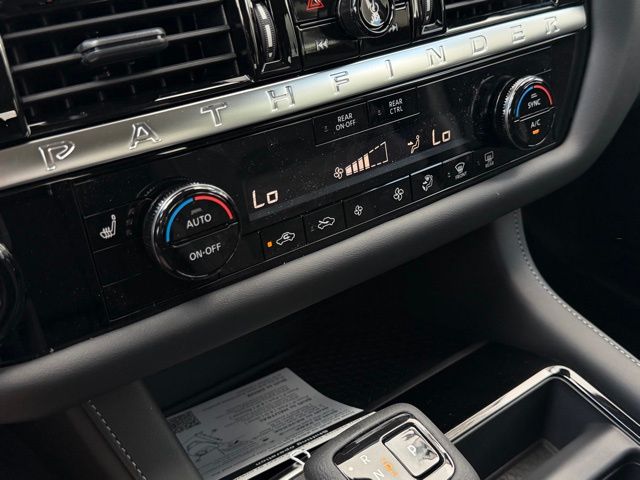 2026 Nissan Pathfinder SV - Photo 22