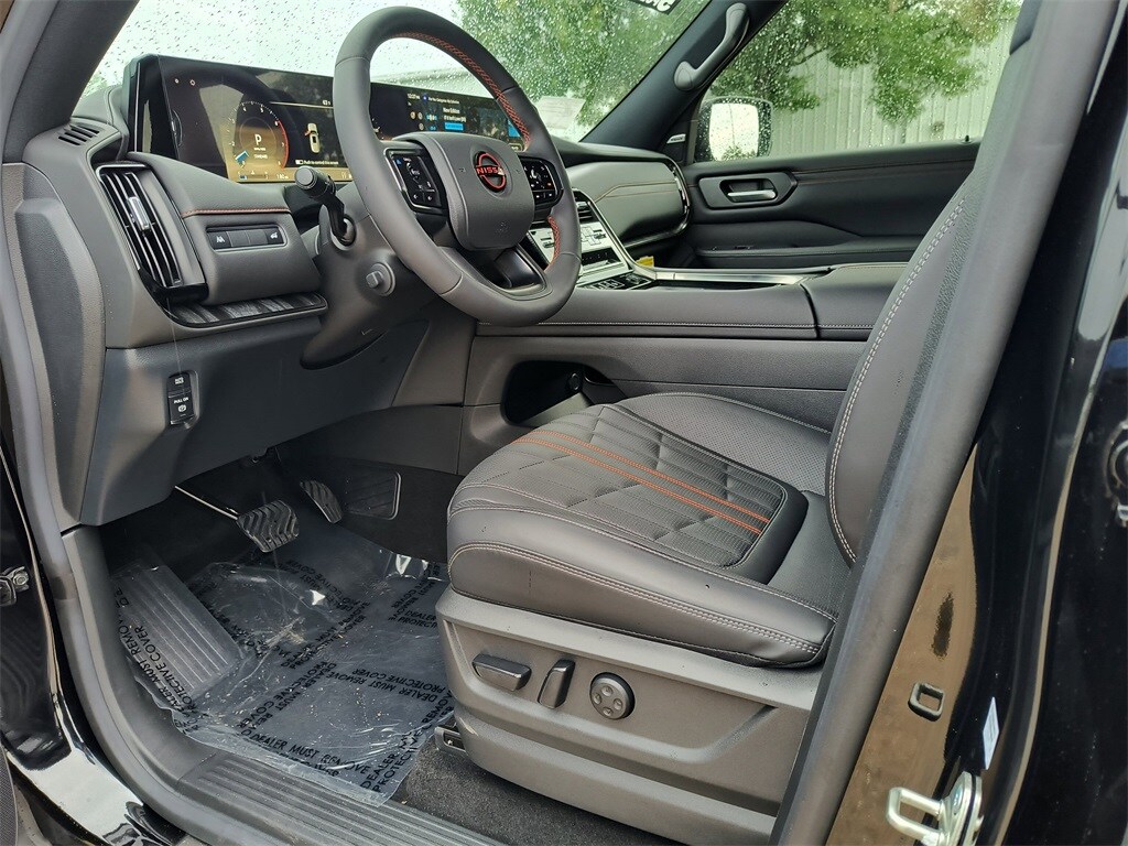 2025 Nissan Armada photo 2