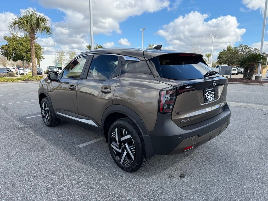 Used 2026 Nissan Kicks SV SUV