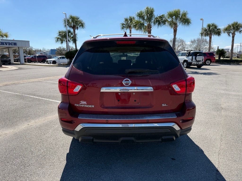 Used 2020 Nissan Pathfinder SL SUV