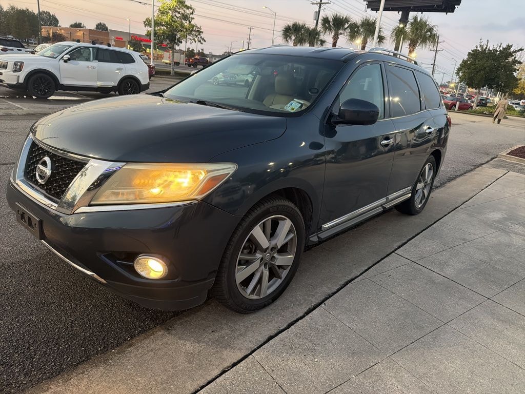 Used 2014 Nissan Pathfinder Platinum SUV