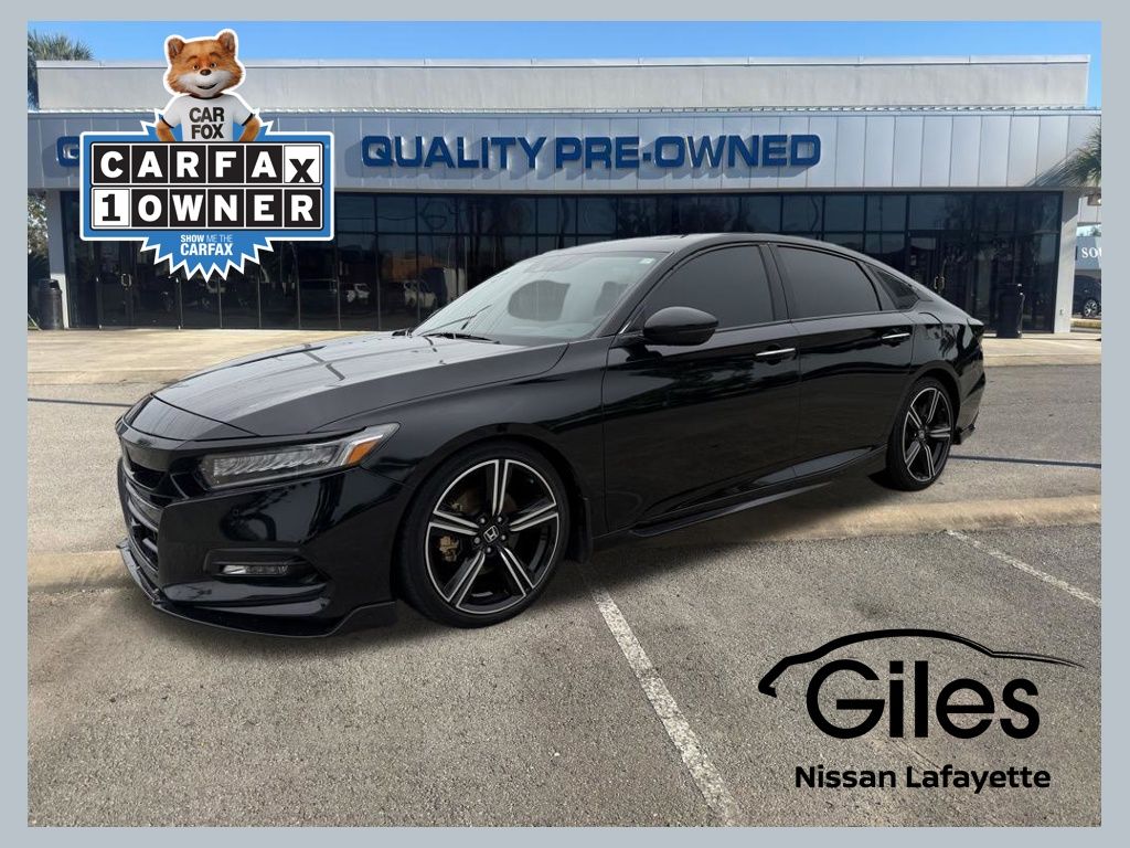 2018 Honda Accord 2.0T Touring Auto's photo