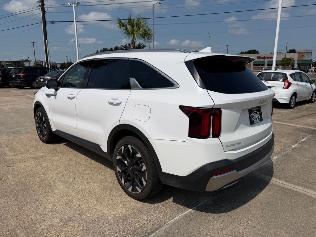 Used 2024 Kia Sorento SX SUV