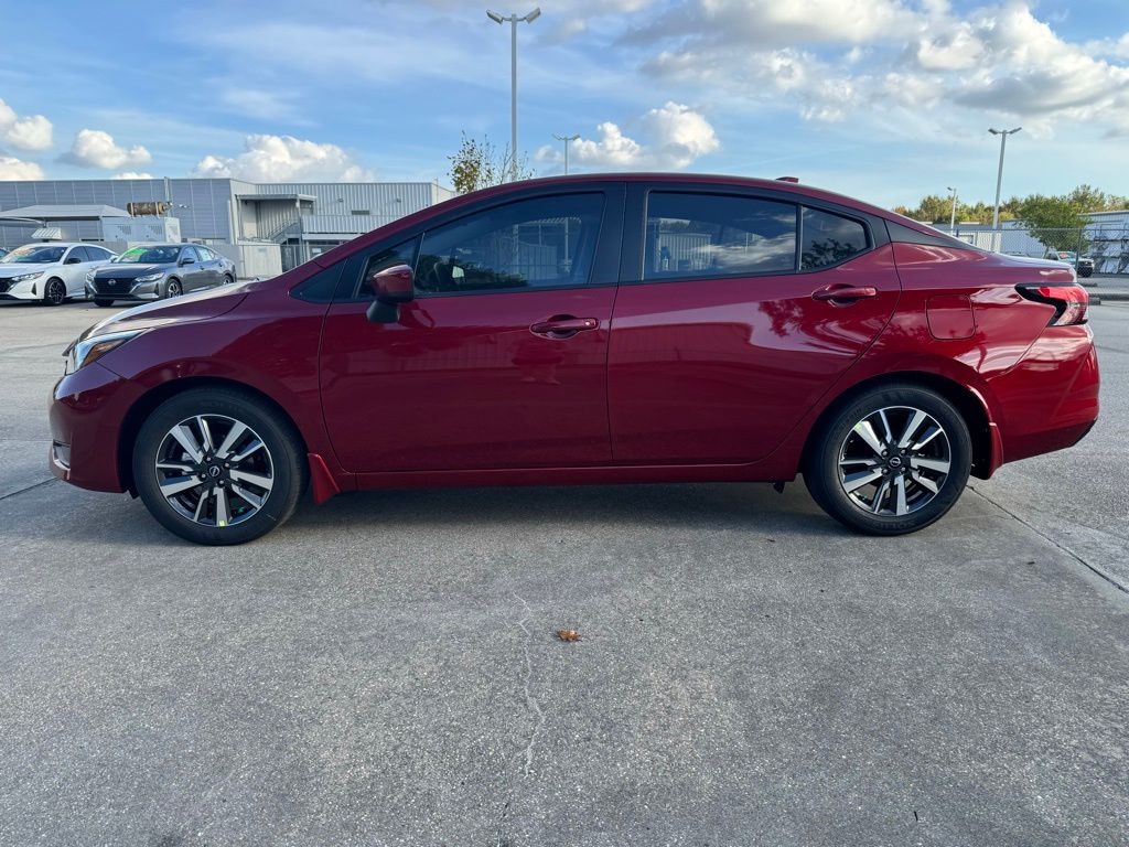New 2025 Nissan Versa 1.6 SV Sedan