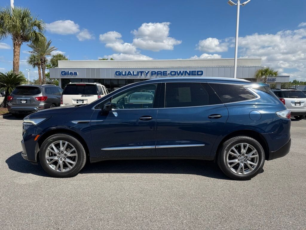 Used 2024 Buick Enclave Essence SUV