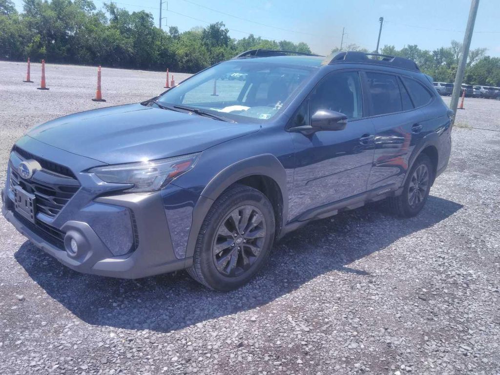 2023 Subaru Outback Onyx Edition's photo