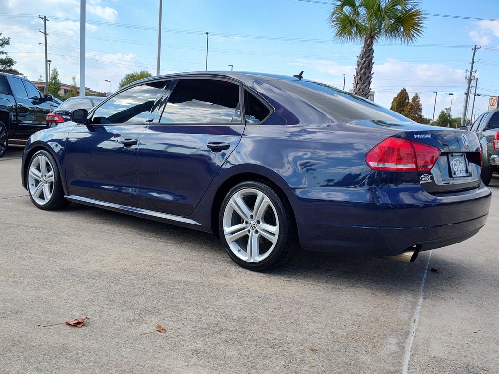 2015 Volkswagen Passat S photo 4