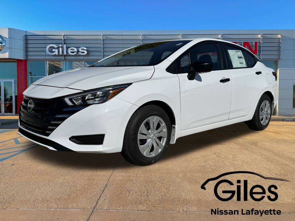 2025 Nissan Versa S's photo