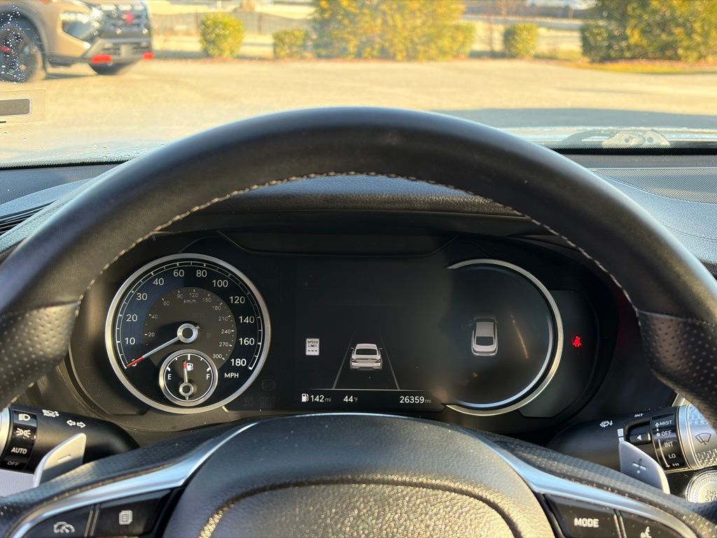 2025 GENESIS G70 Standard - Photo 16