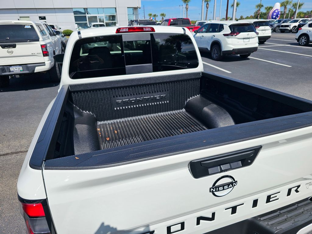 2026 Nissan Frontier SV - Photo 9