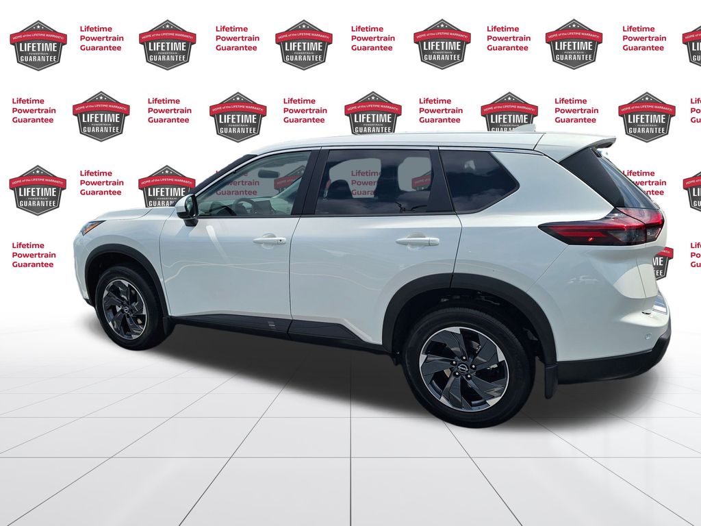 2026 Nissan Rogue SV photo 3
