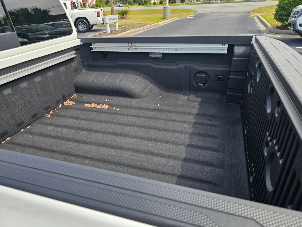 2026 Nissan Frontier SV - Photo 9