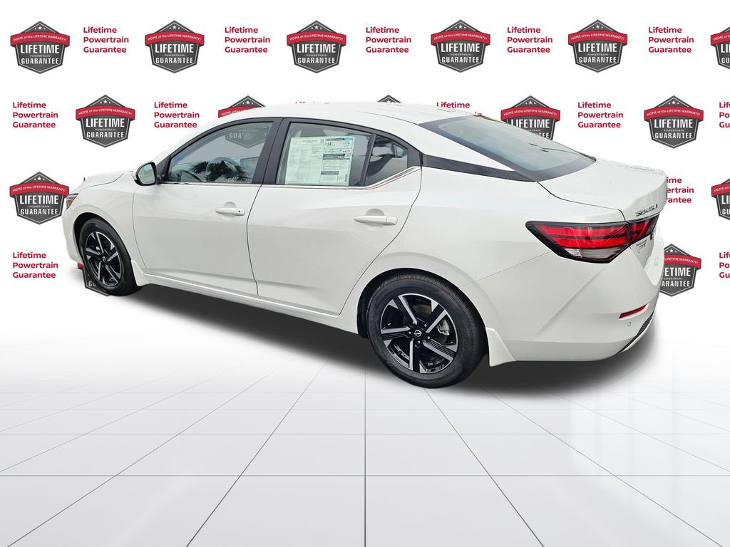 2025 Nissan Sentra SV photo 3