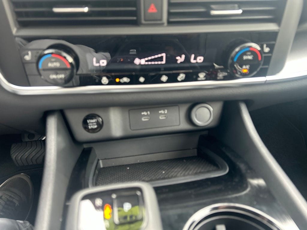 2026 Nissan Rogue SV - Photo 12