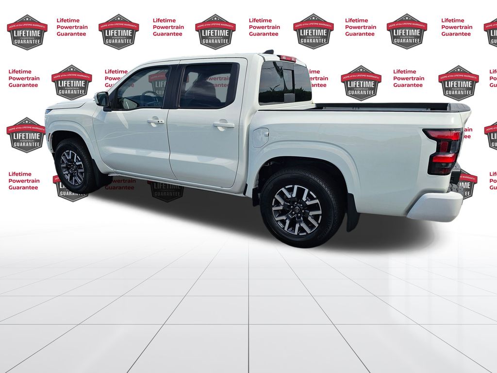 2026 Nissan Frontier SV photo 3